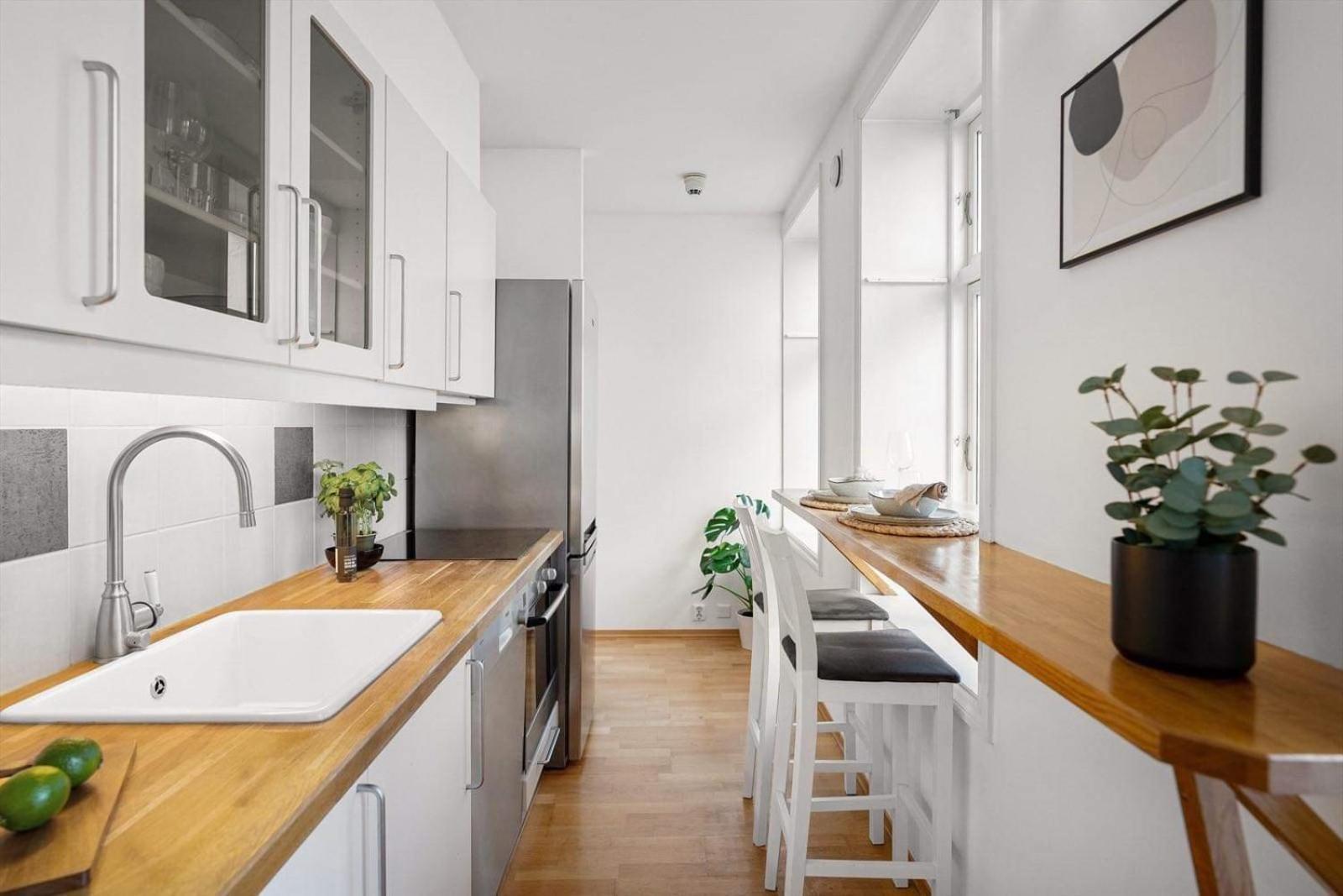 Homerentals L & Convenient - Queen Bed Apartment